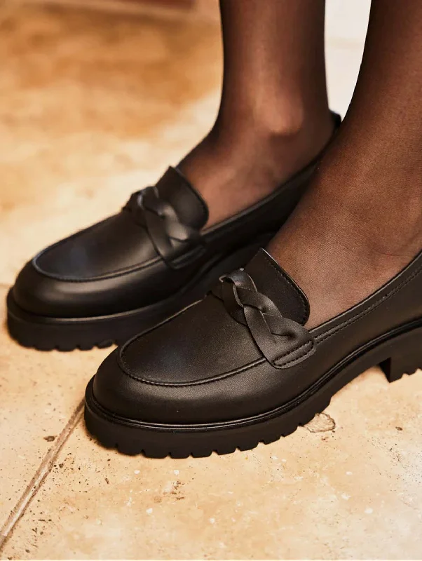 Spell Recycled Grain Leather Vegan Loafers | Black