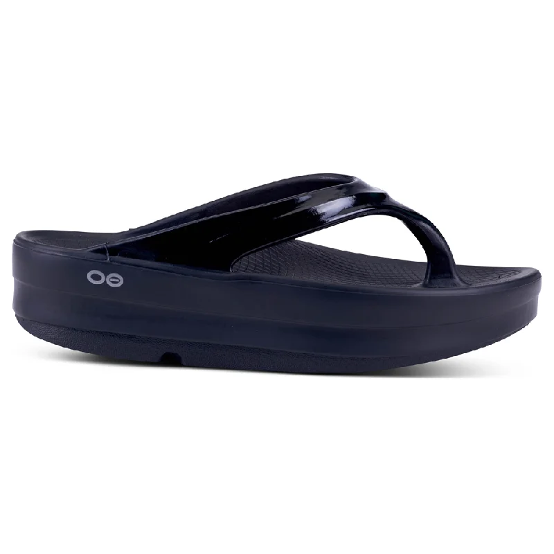 OOFOS OOmega OOlala Black Sandal (Women's)