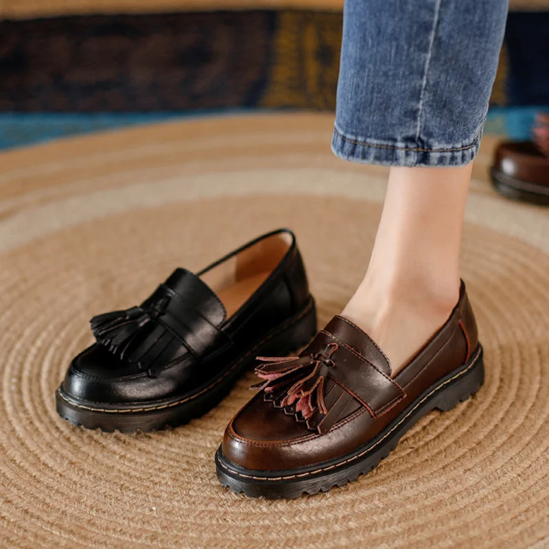 Women Retro Chunky Heel Tassel Leather Loafers