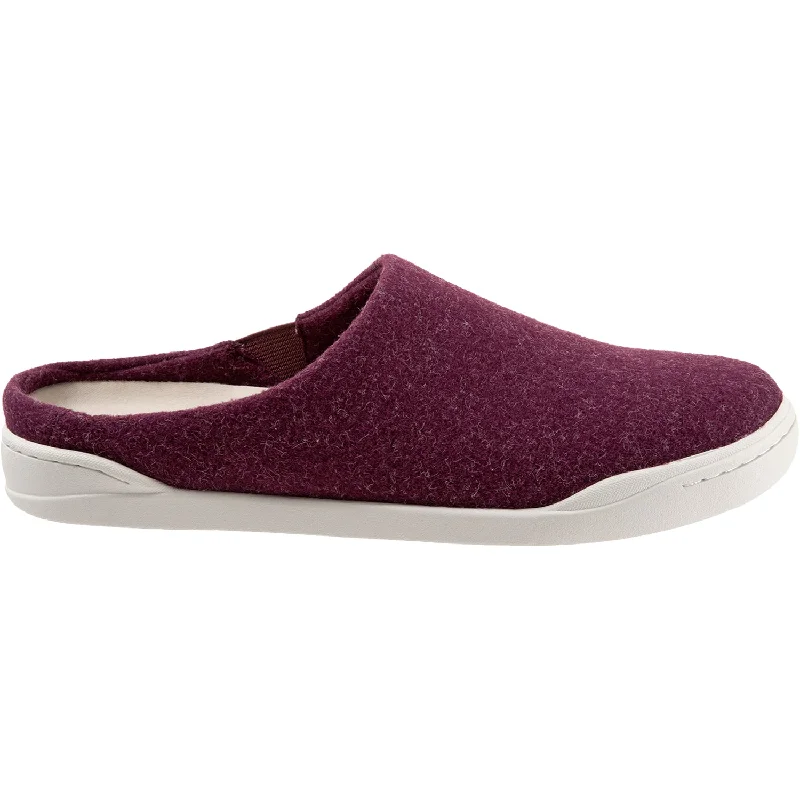 Women's SoftWalk Auburn Burgundy Felt